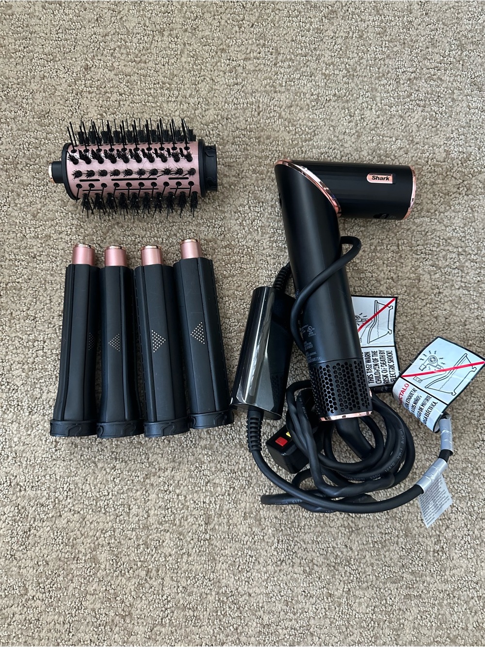 Shark FlexStyle Black/Rose Gold + 2 Sizes of Auto-Wrap Curlers + Round Brush